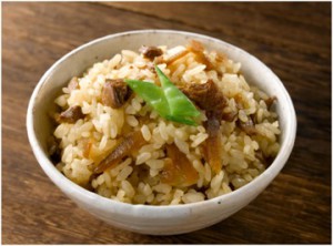 三和の純鶏名古屋コーチンとりめしの素　調理イメージ
